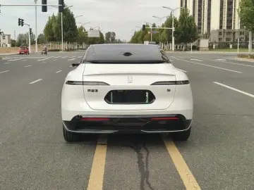 2025 Avatr 06 с пробегом 5 500 км