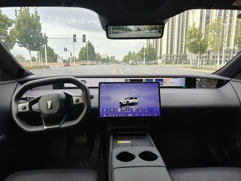 2025 Avatr 06 с пробегом 5 500 км