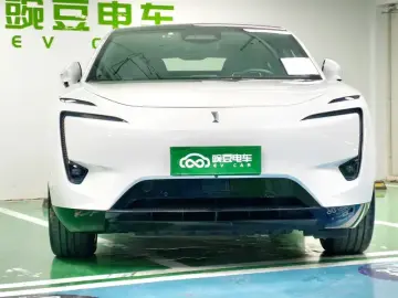 2023 Avatr 11 с пробегом 55 000 км