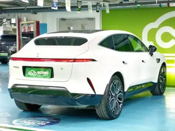 2023 Avatr 11 с пробегом 55 000 км
