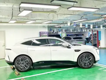 2023 Avatr 11 с пробегом 55 000 км
