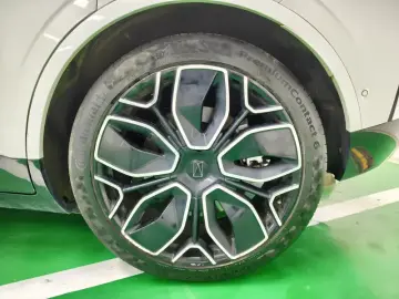2023 Avatr 11 с пробегом 55 000 км