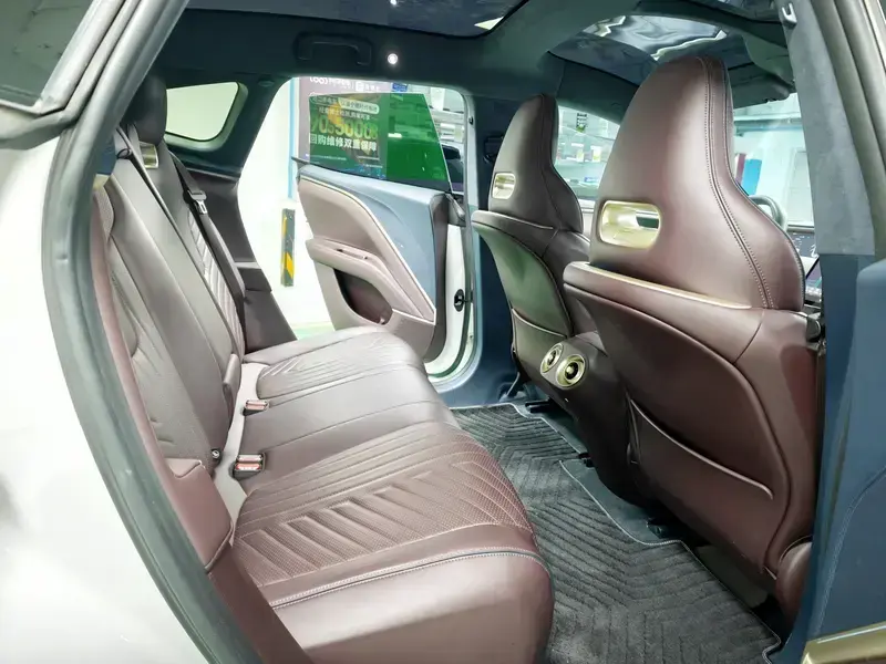 2023 Avatr 11 с пробегом 55 000 км