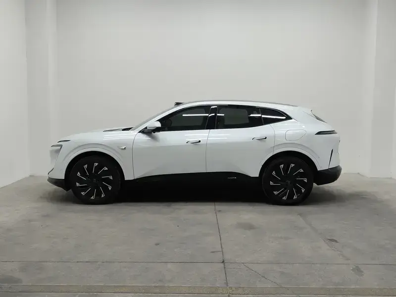 2024 Avatr 07 с пробегом 22 400 км