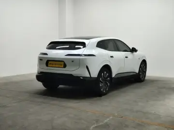 2024 Avatr 07 с пробегом 22 400 км