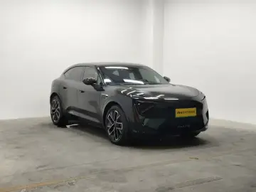 2025 Avatr 11 с пробегом 26 300 км