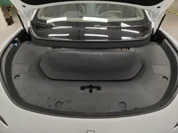 2024 Avatr 07 с пробегом 22 400 км
