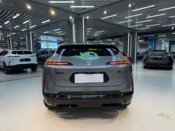 2024 Avatr 07 с пробегом 7 600 км