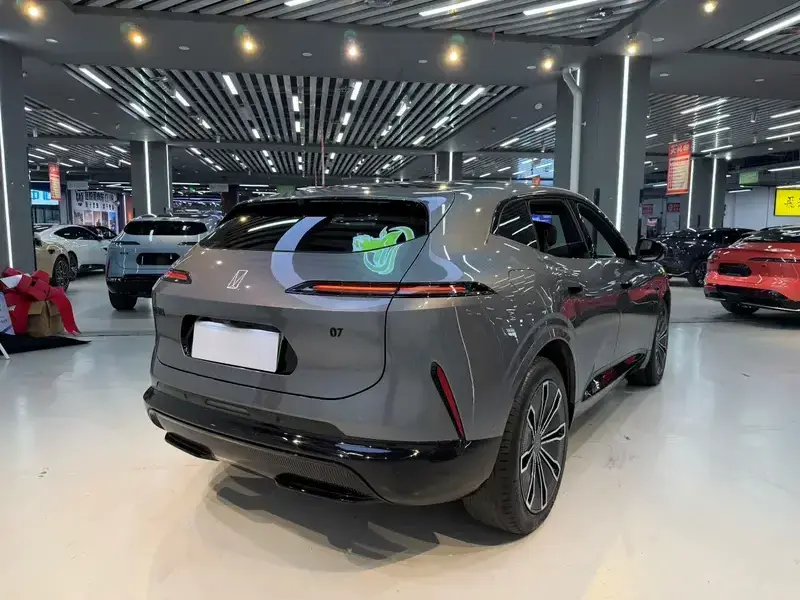 2024 Avatr 07 с пробегом 7 600 км
