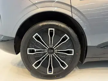 2024 Avatr 07 с пробегом 7 600 км