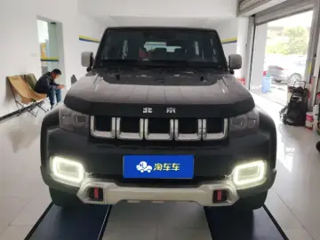 2019 BAIC BJ40 с пробегом 20 000 км