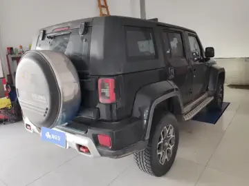 2019 BAIC BJ40 с пробегом 20 000 км
