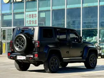 2024 BAIC BJ40 с пробегом 43 000 км