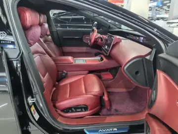 2026 Avatr 12 с пробегом 13 000 км