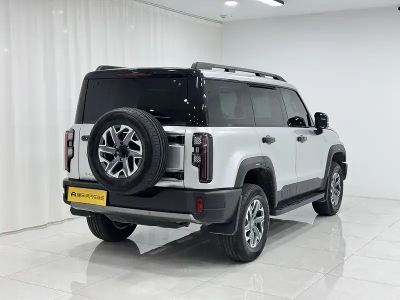 2026 BAIC BJ40 с пробегом 5 300 км
