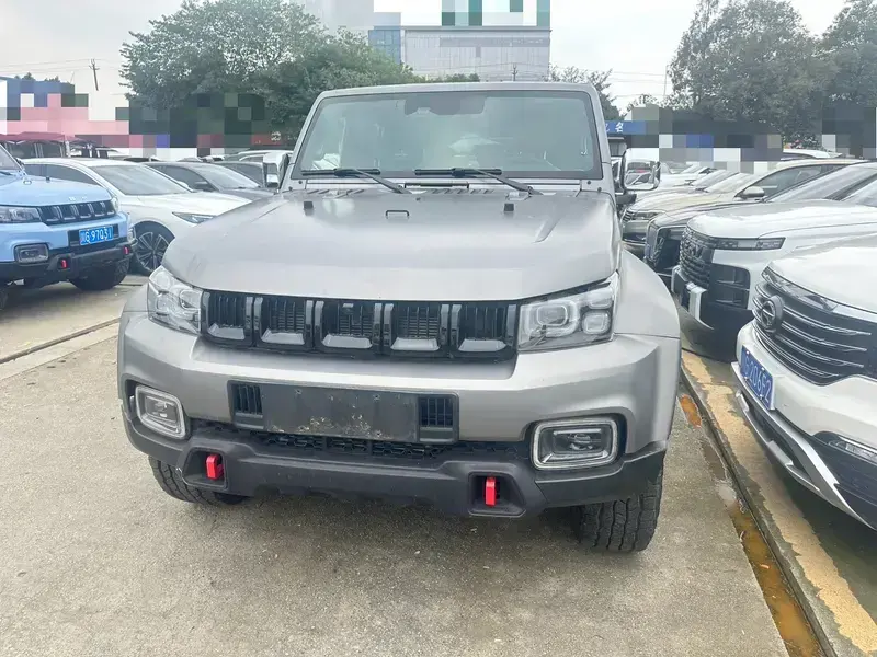 2023 BAIC BJ40 с пробегом 33 300 км