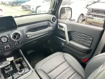 2023 BAIC BJ40 с пробегом 33 300 км