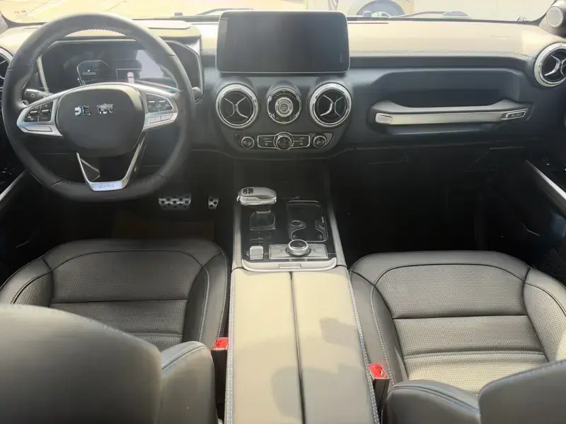 2024 BAIC BJ40 с пробегом 34 000 км