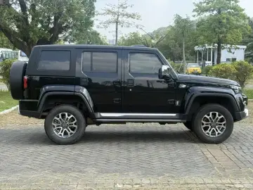 2023 BAIC BJ40 с пробегом 50 000 км