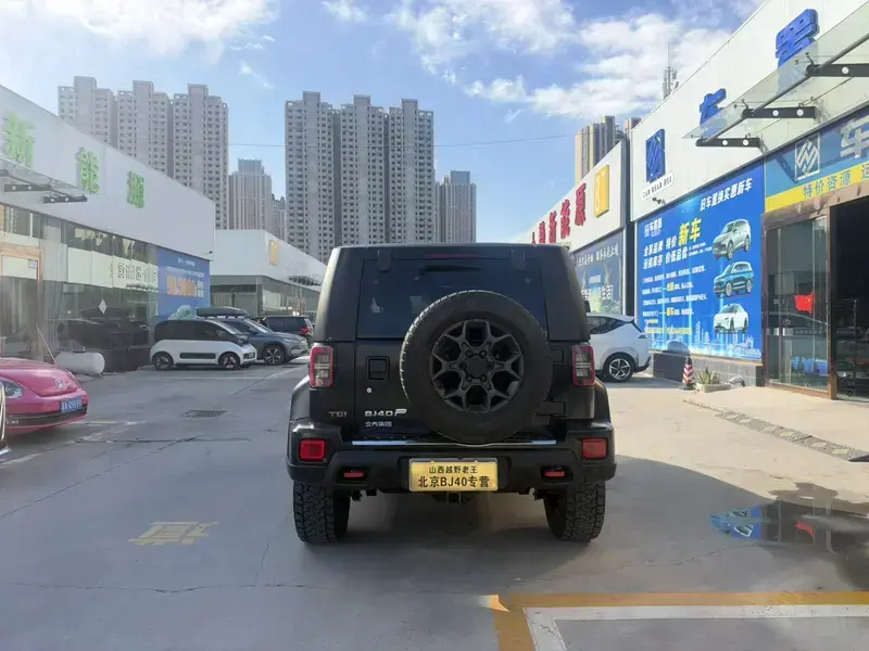2021 BAIC BJ40 с пробегом 66 000 км