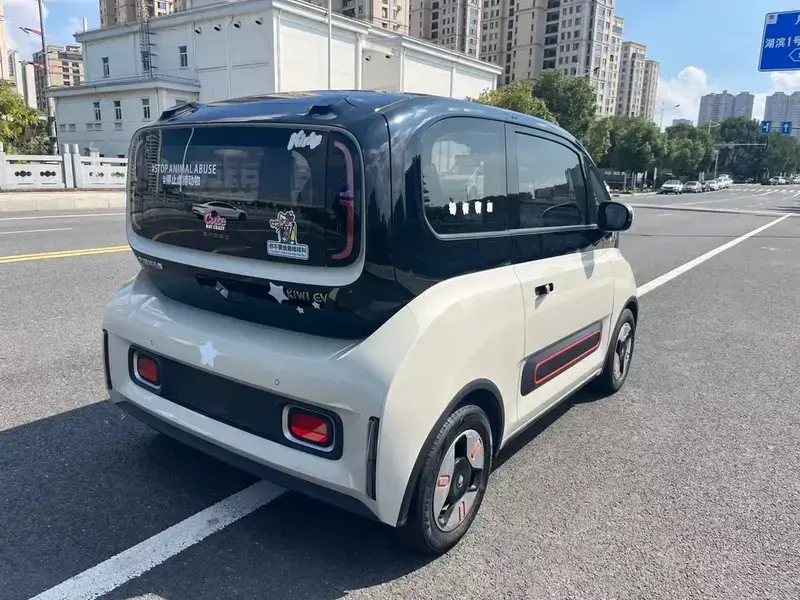2022 Baojun Kiwi EV с пробегом 39 000 км