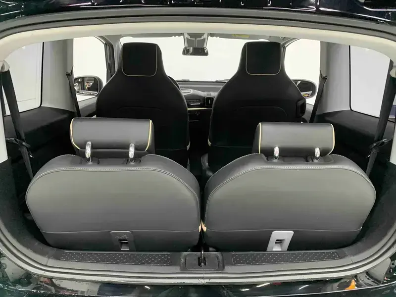 2021 Baojun Kiwi EV с пробегом 35 000 км
