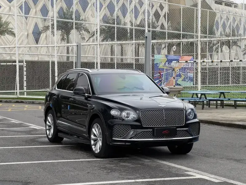 2022 Bentley Bentayga с пробегом 18 200 км