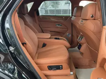 2022 Bentley Bentayga с пробегом 18 200 км