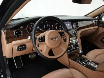 2017 Bentley Mulsanne с пробегом 10 000 км