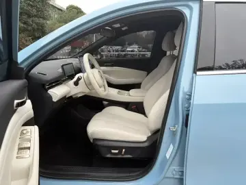 2024 Baojun Yunhai с пробегом 17 000 км