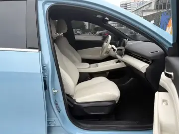 2024 Baojun Yunhai с пробегом 17 000 км