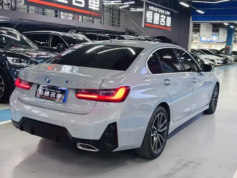 2025 BMW 3 серии с пробегом 30 000 км