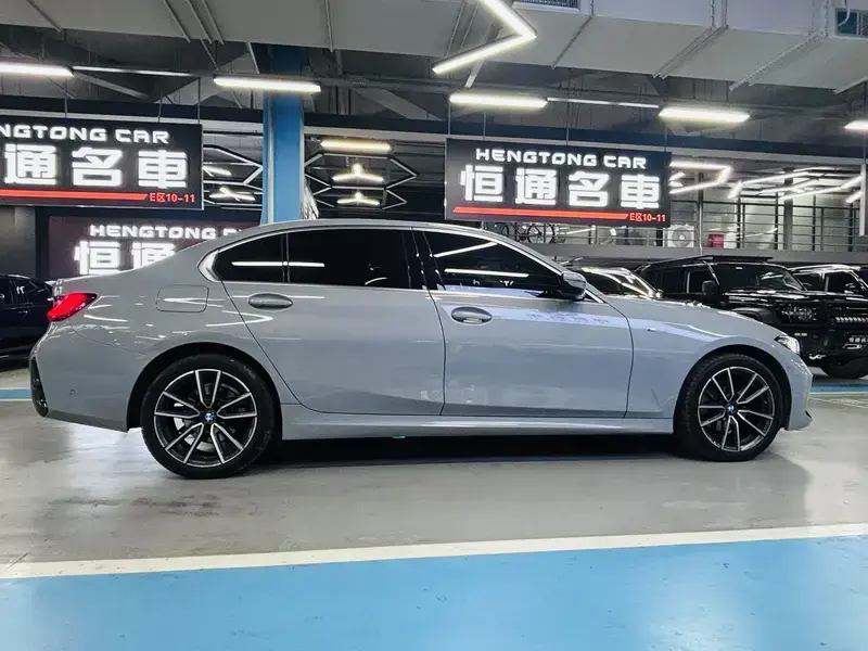 2025 BMW 3 серии с пробегом 30 000 км