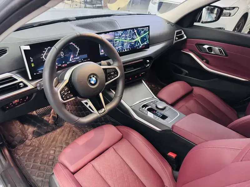 2025 BMW 3 серии с пробегом 30 000 км