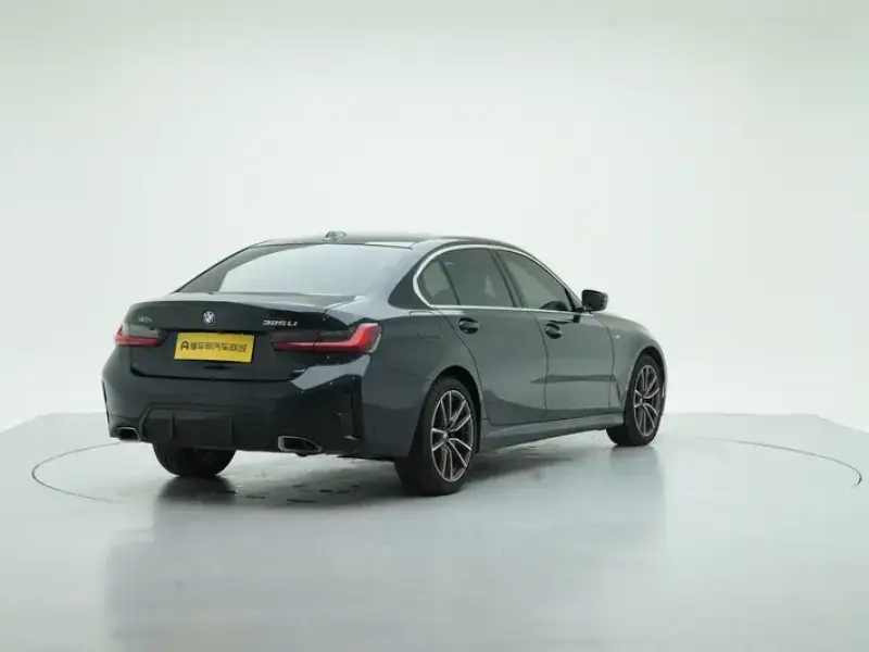 2025 BMW 3 серии с пробегом 16 700 км
