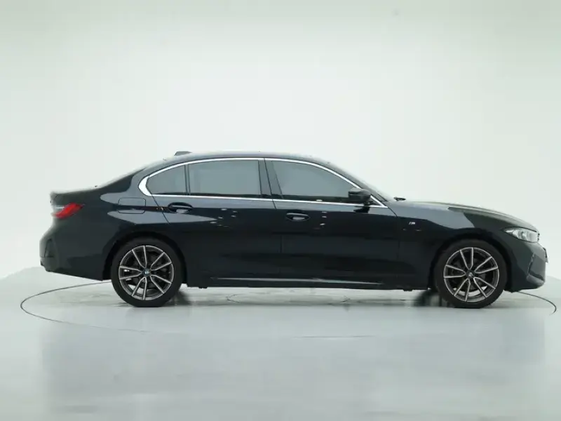 2025 BMW 3 серии с пробегом 16 700 км
