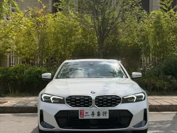 2026 BMW 3 серии с пробегом 14 000 км