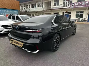 2023 BMW 7 серии с пробегом 19 000 км