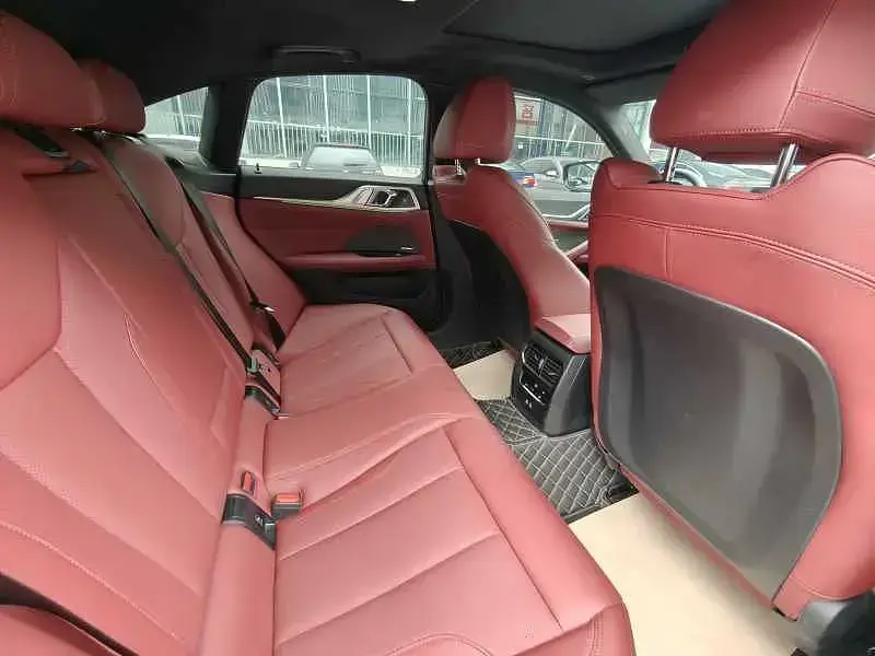 2024 BMW 4 серии с пробегом 12 000 км