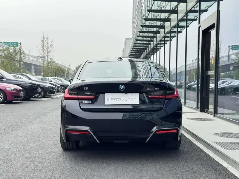 2026 BMW i3 с пробегом 2 700 км