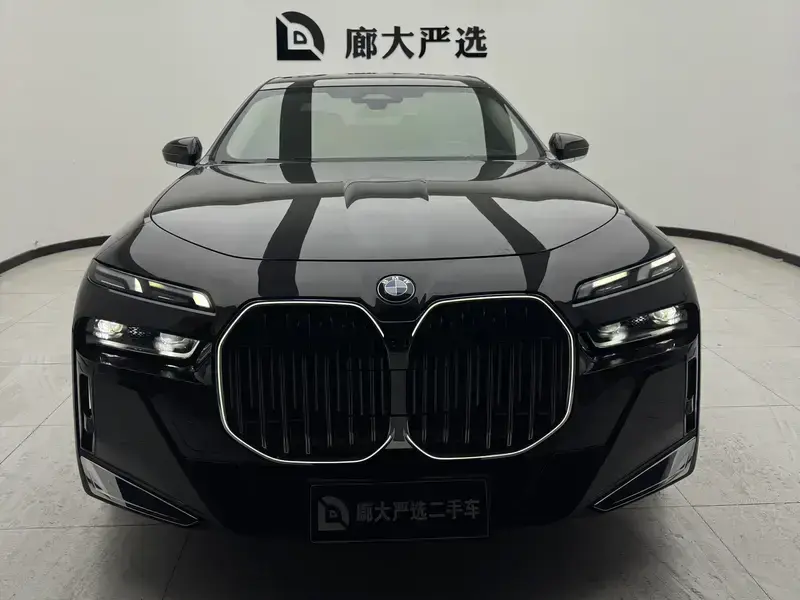 2023 BMW 7 серии с пробегом 36 000 км