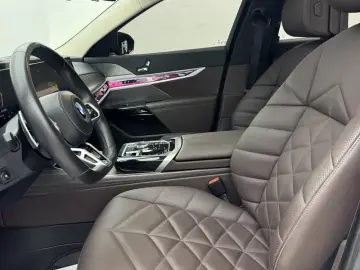 2023 BMW 7 серии с пробегом 36 000 км