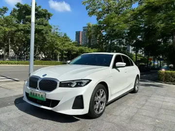 2026 BMW i3 с пробегом 31 000 км