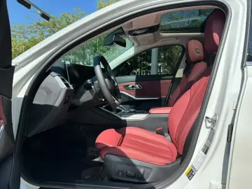 2026 BMW i3 с пробегом 31 000 км