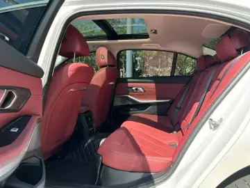 2026 BMW i3 с пробегом 31 000 км