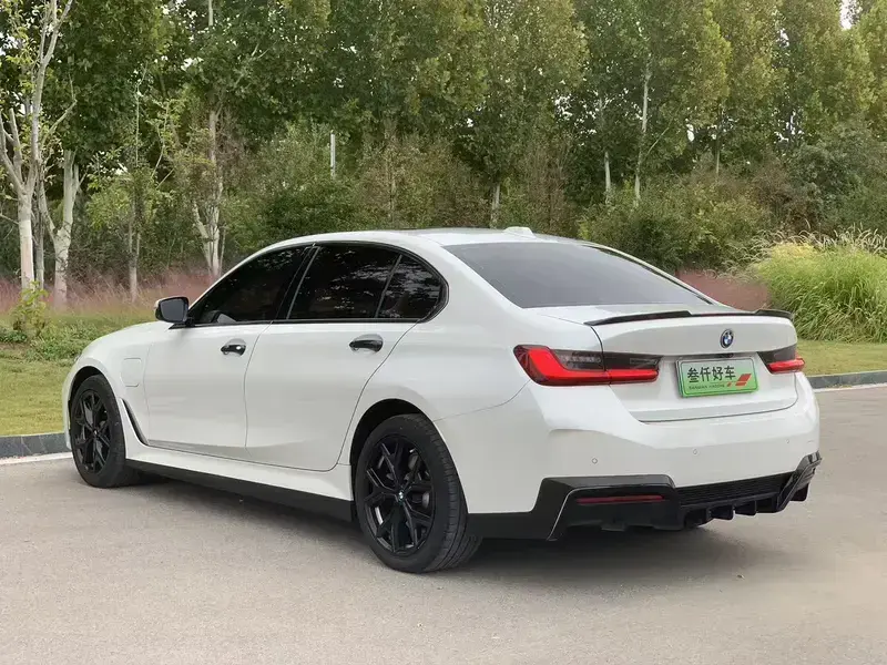 2023 BMW i3 с пробегом 55 000 км