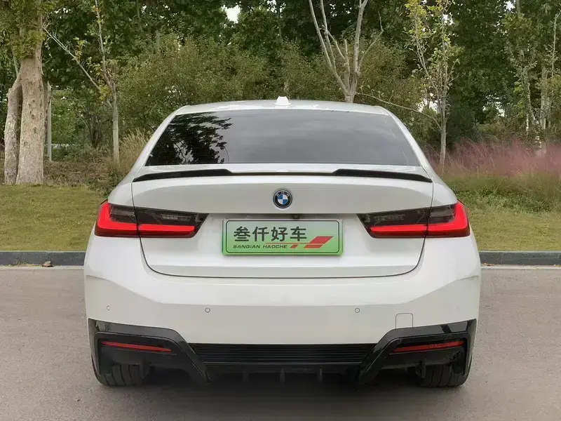2023 BMW i3 с пробегом 55 000 км