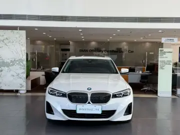 2025 BMW i3 с пробегом 30 100 км
