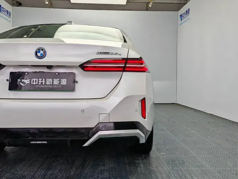 2024 BMW i5 с пробегом 52 600 км