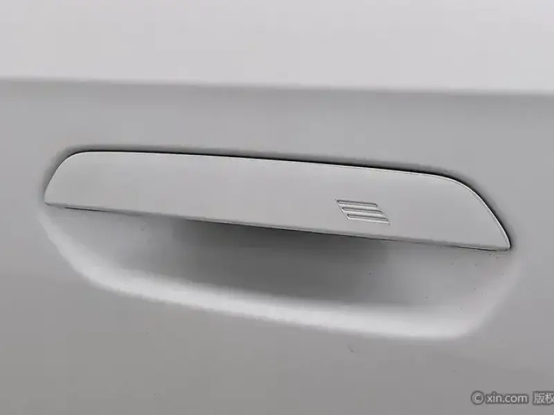 2023 BMW iX1 с пробегом 93 300 км